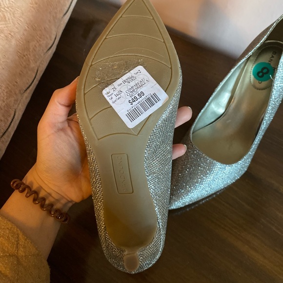 Bandolino Silver Sparkly Heels - Picture 3 of 3